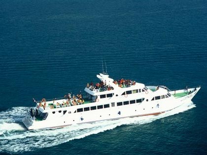 Phi Phi Island Tour by big boat