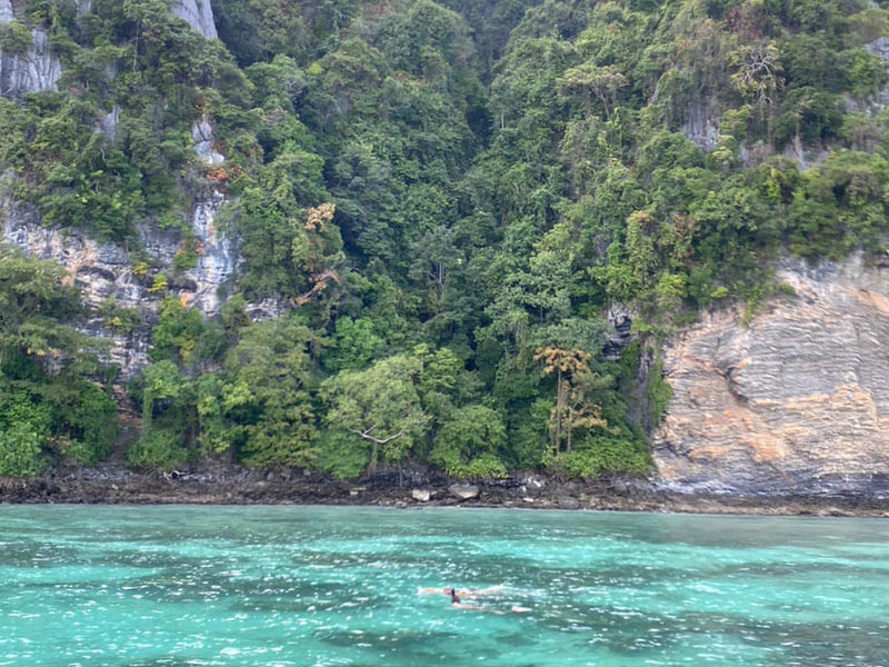 Private Speedboat to Phi Phi & Bamboo Islands